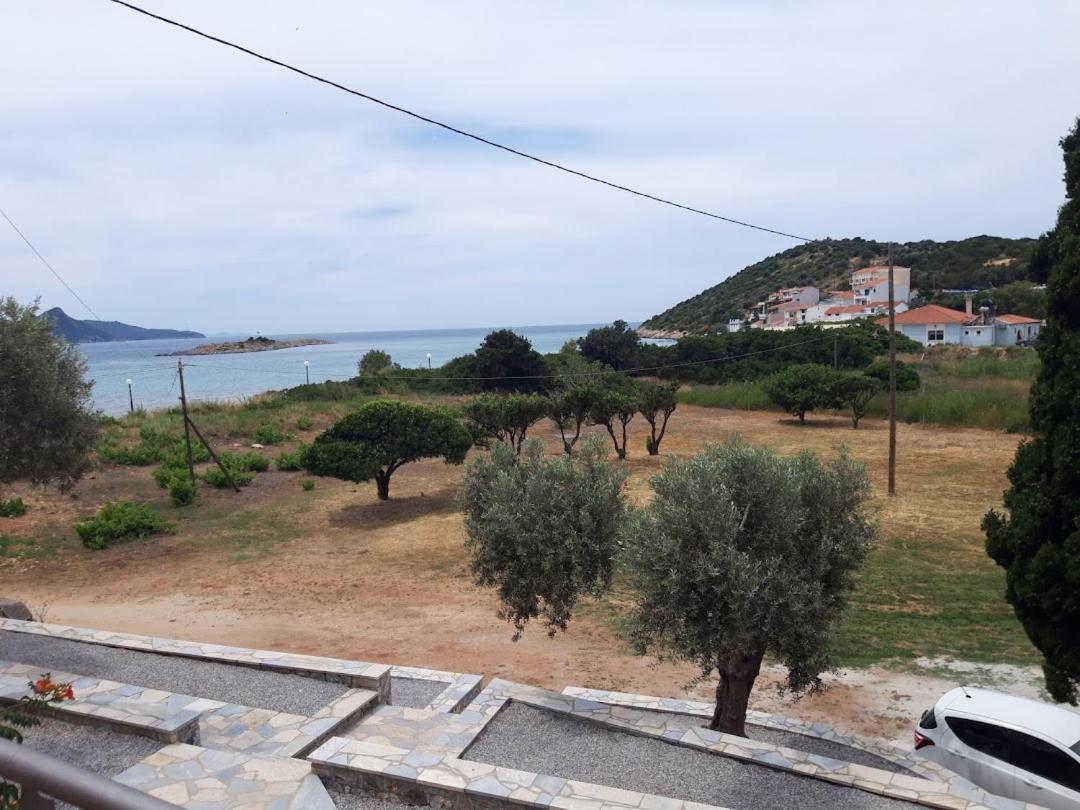 Thalatta Seaside Accommodation Pszilí Ámosz Kültér fotó